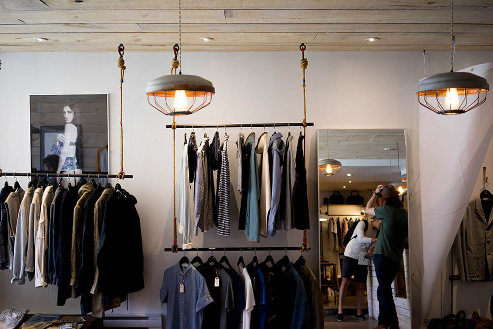 clark-street-mercantile-qnKhZJPKFD8-unsplash - AArete